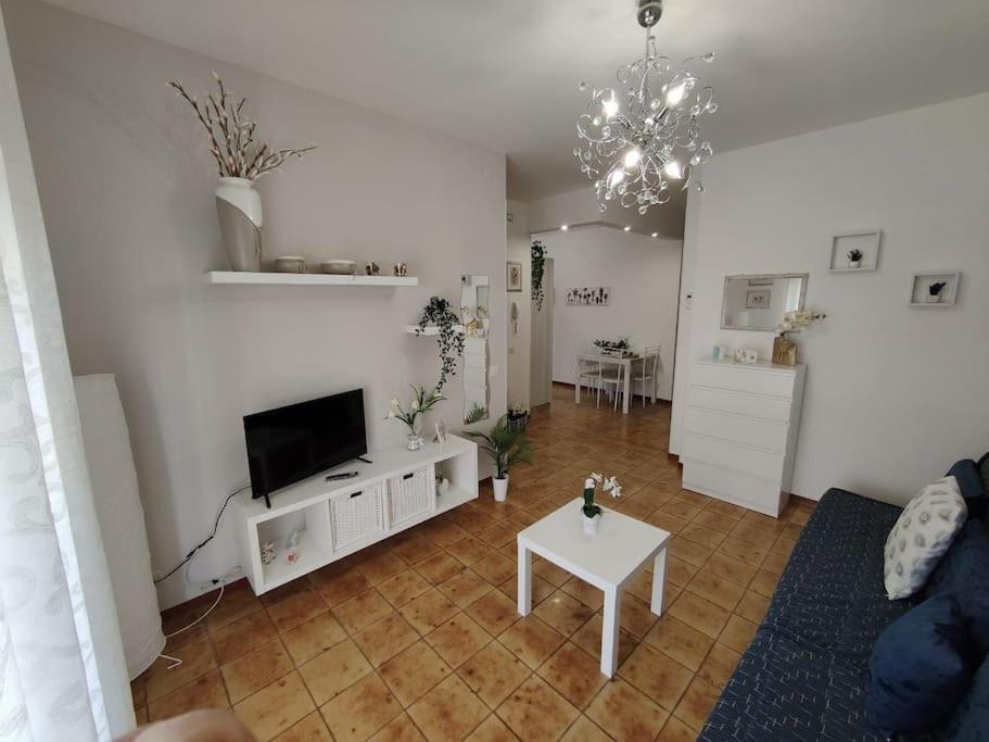 Appartamento Da Nella Giardini-Naxos Zewnętrze zdjęcie