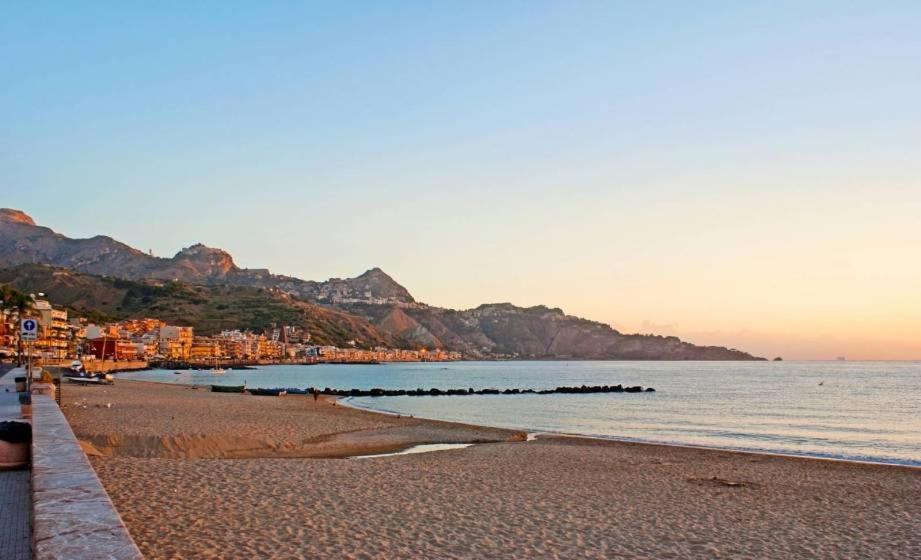 Appartamento Da Nella Giardini-Naxos Zewnętrze zdjęcie